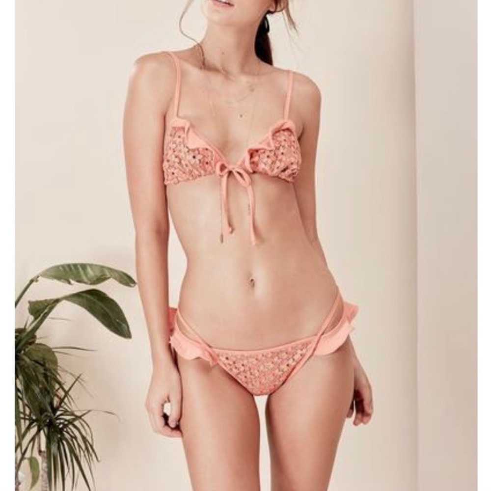 For Love & Lemons
Alicante Ruffle Bottoms - S